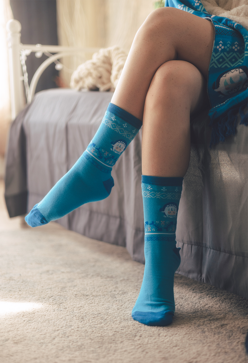 GAWR GURA Knit Socks – OMOCAT