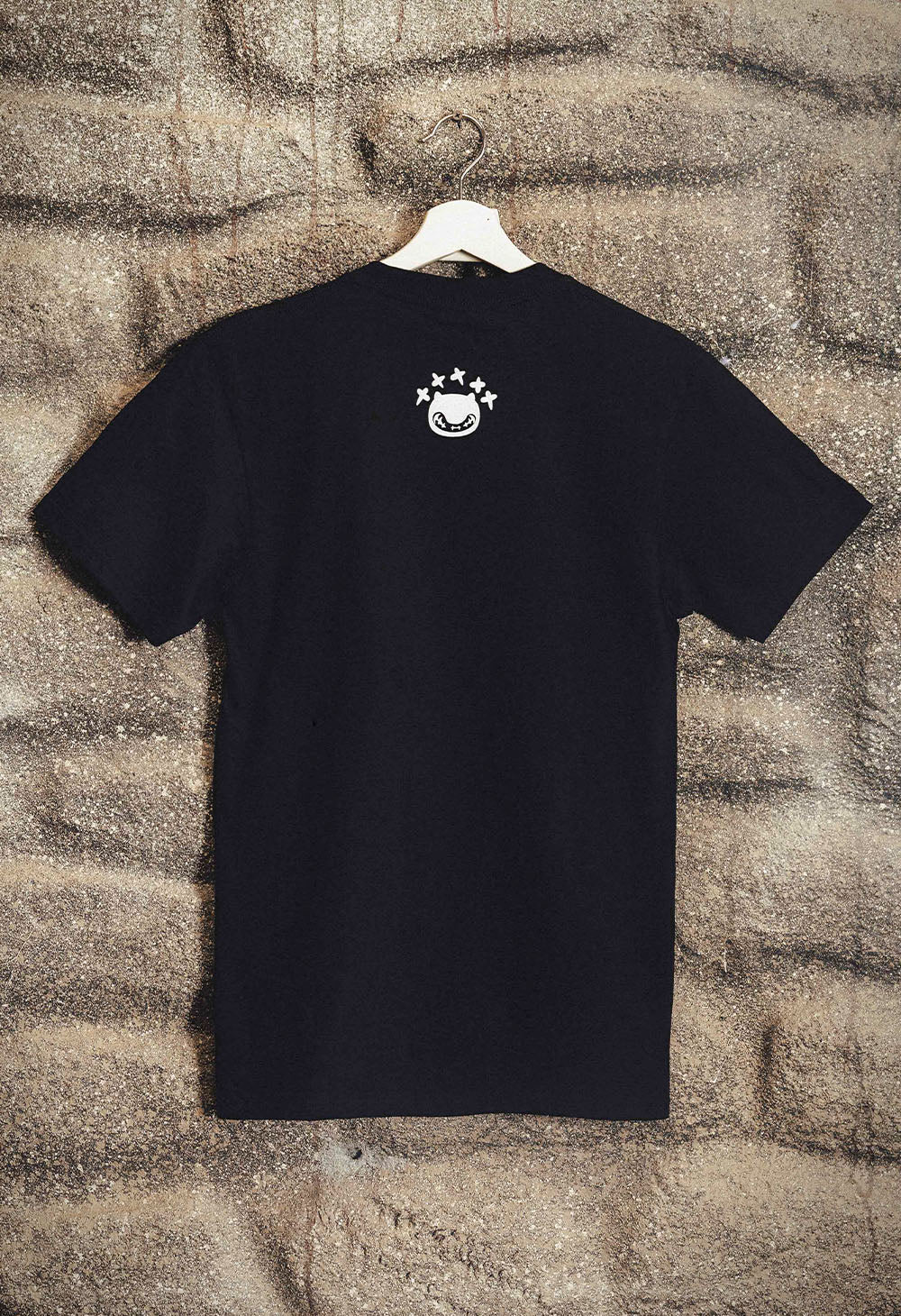 
                  
                    holoAdvent T-Shirt
                  
                