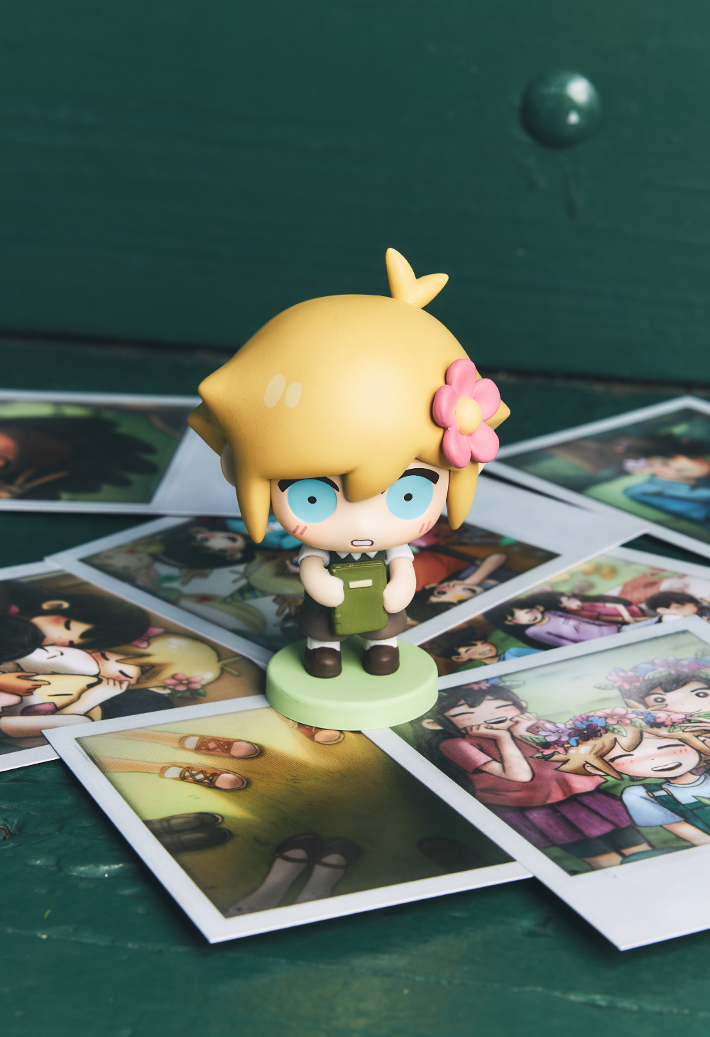 BASIL Vinyl Figure (FARAWAY TOWN Ver.) – OMOCAT