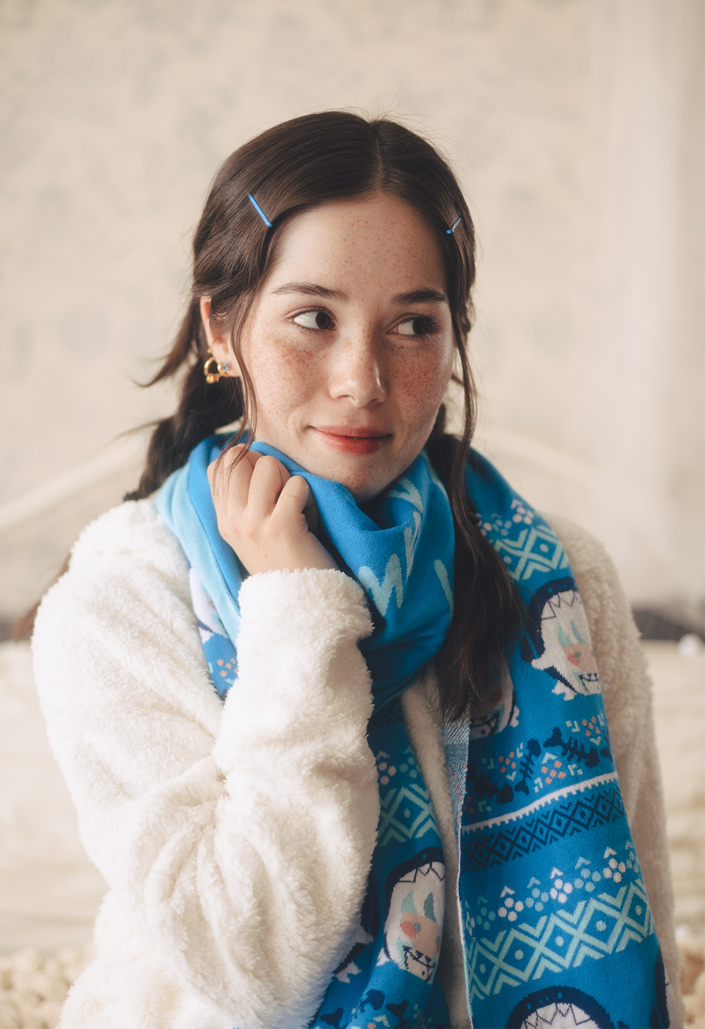 GAWR GURA Knit Scarf – OMOCAT