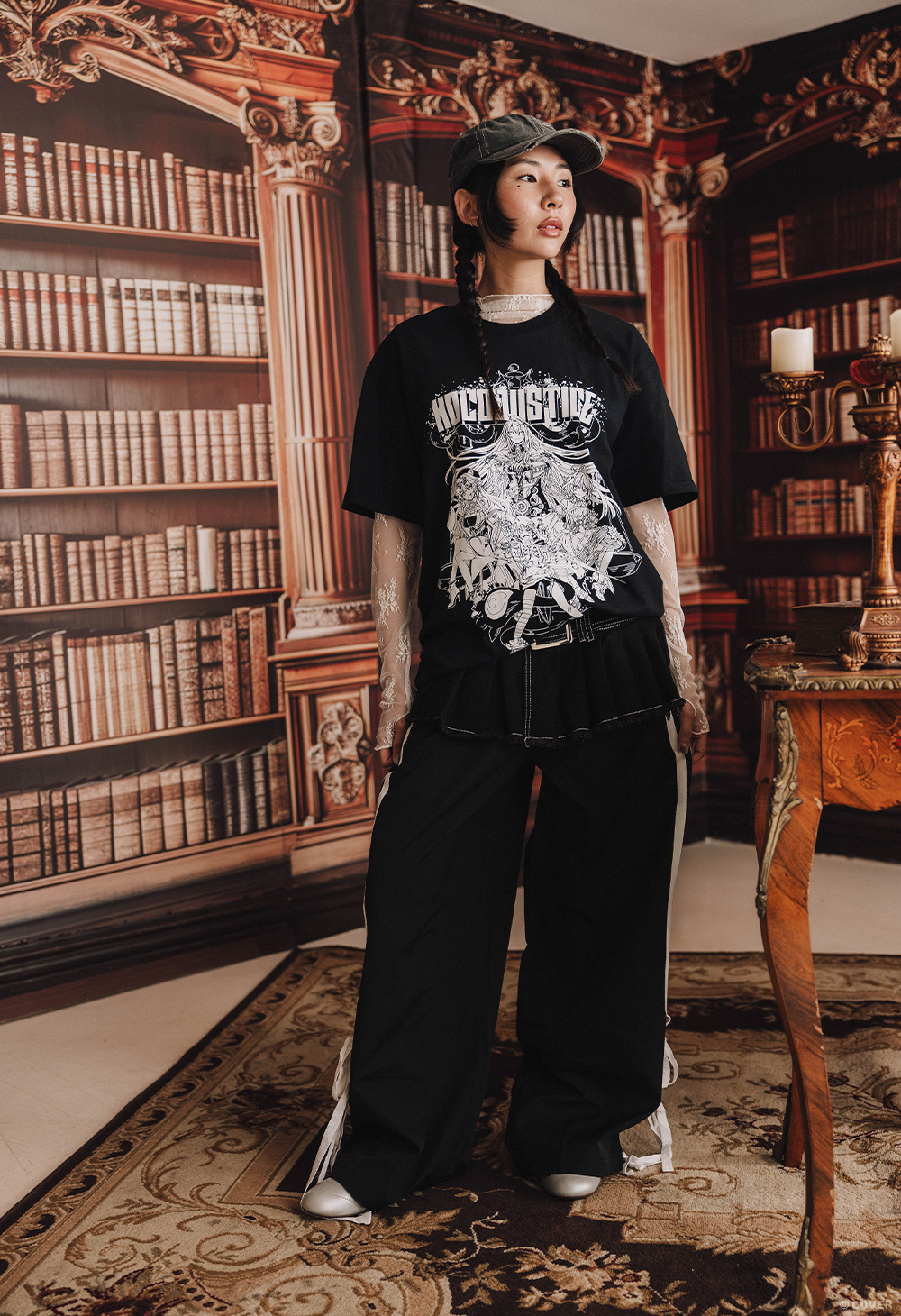 holoJustice T-Shirt – OMOCAT