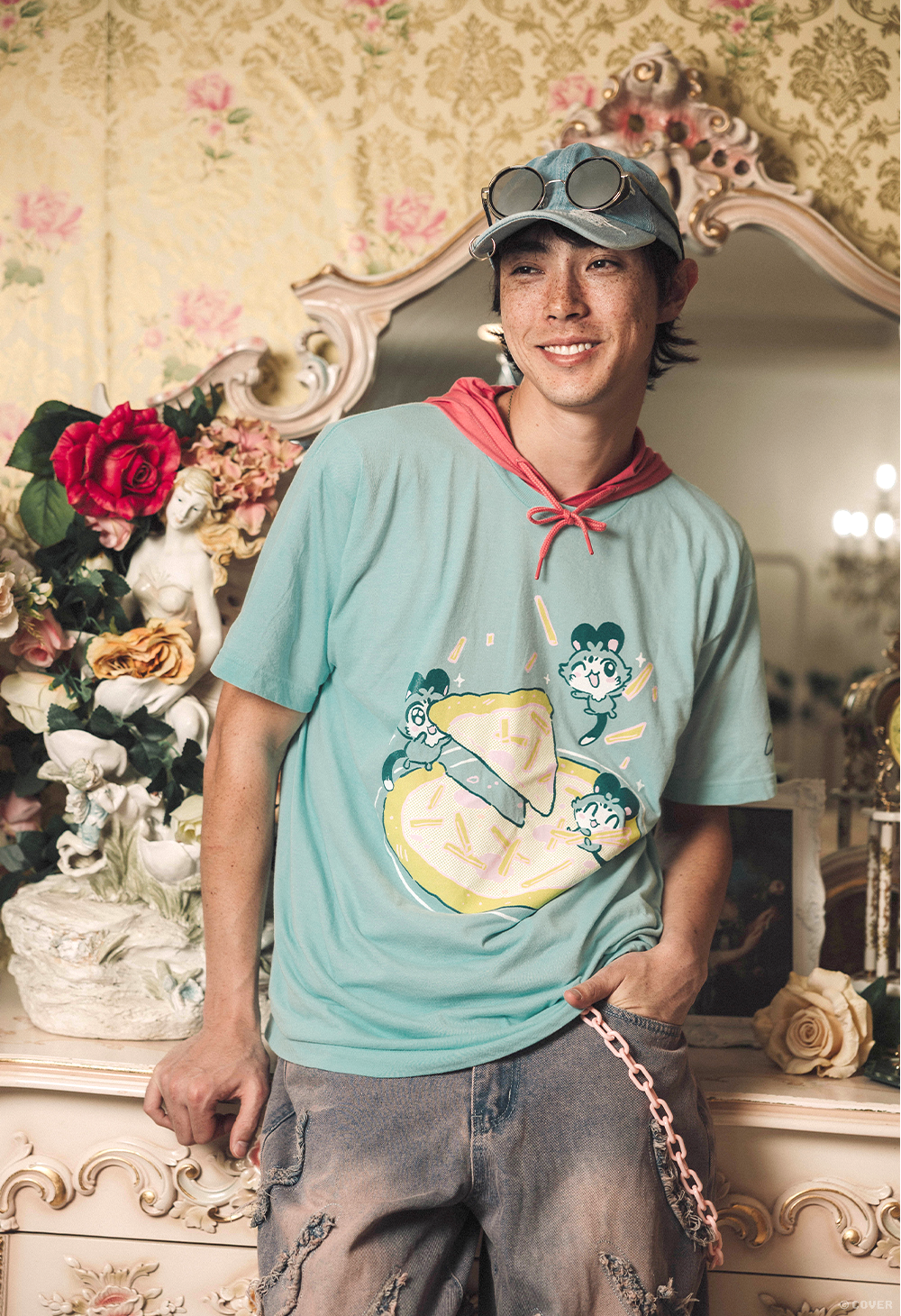 
                  
                    CHATTINI T-Shirt
                  
                