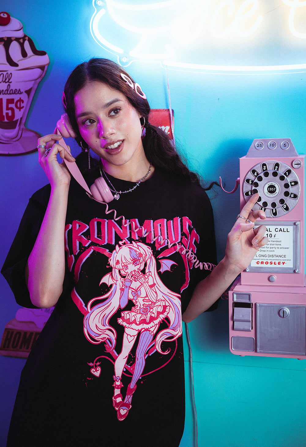
                  
                    IRONMOUSE x OMOCAT T-Shirt
                  
                