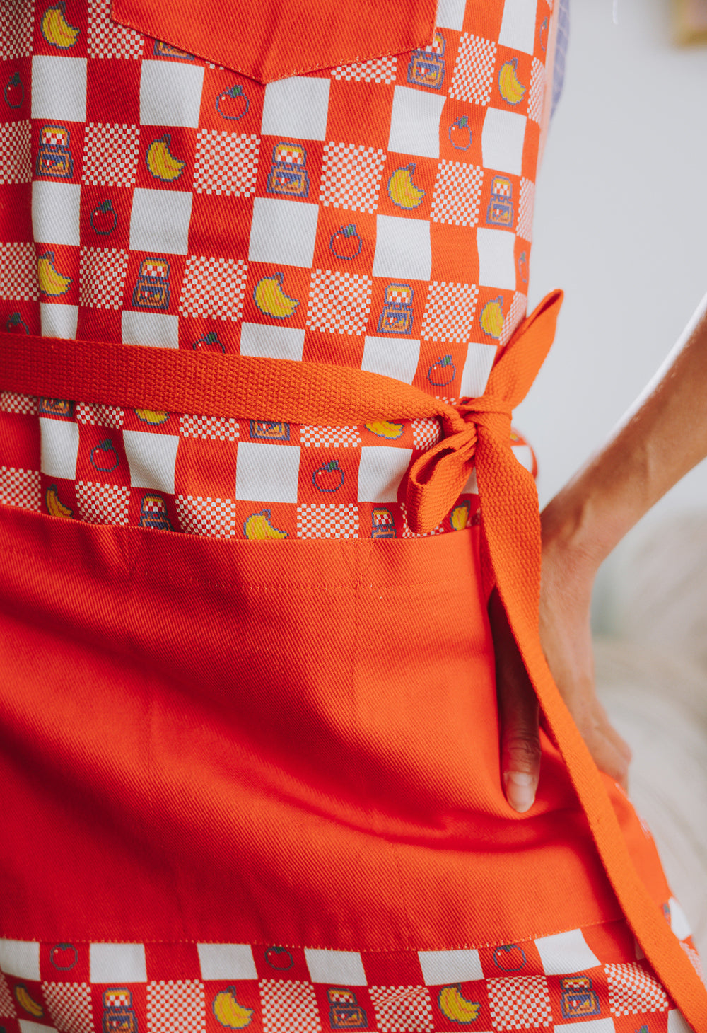 MARI Apron – OMOCAT