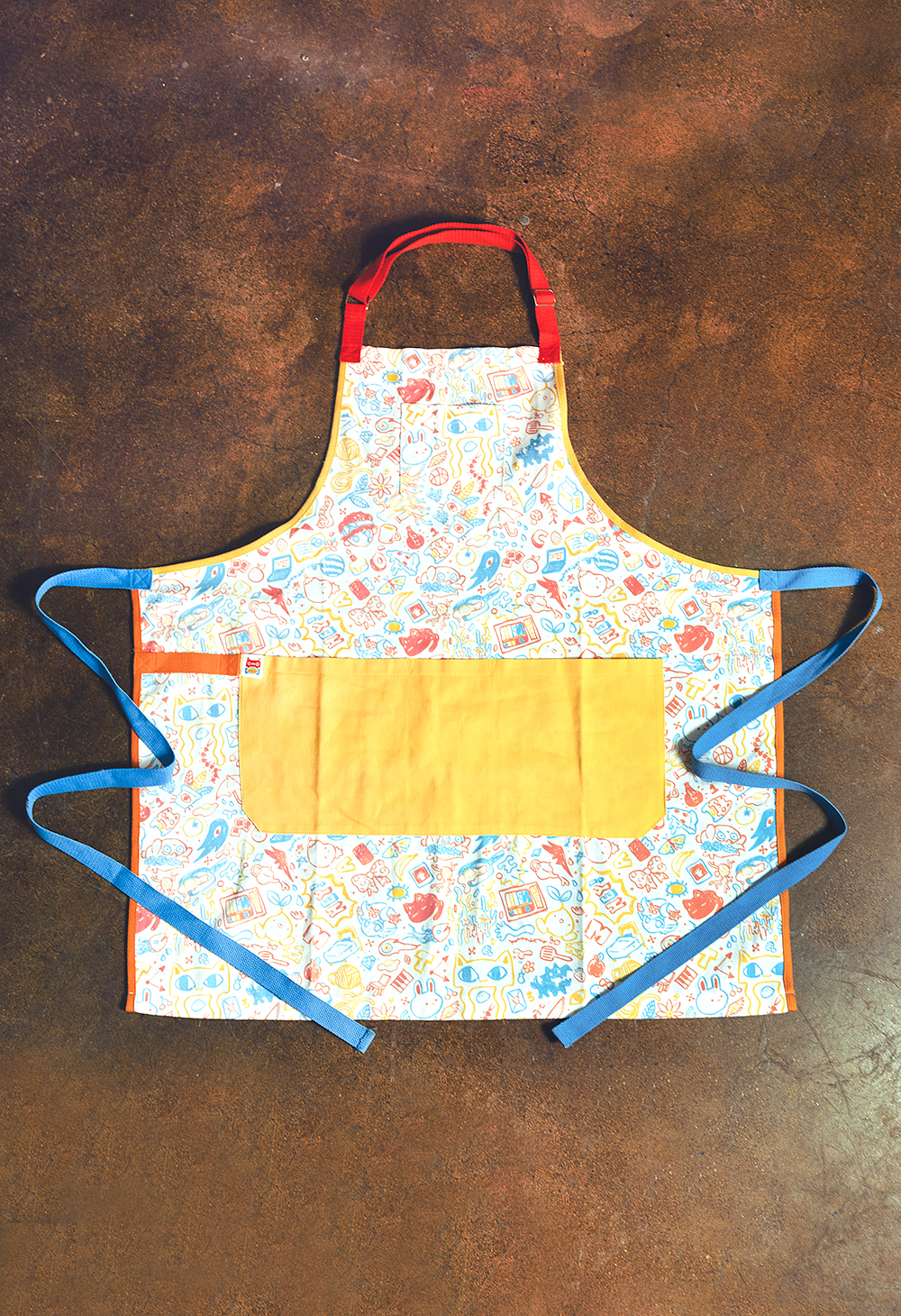 OMOCAT Doodle Apron