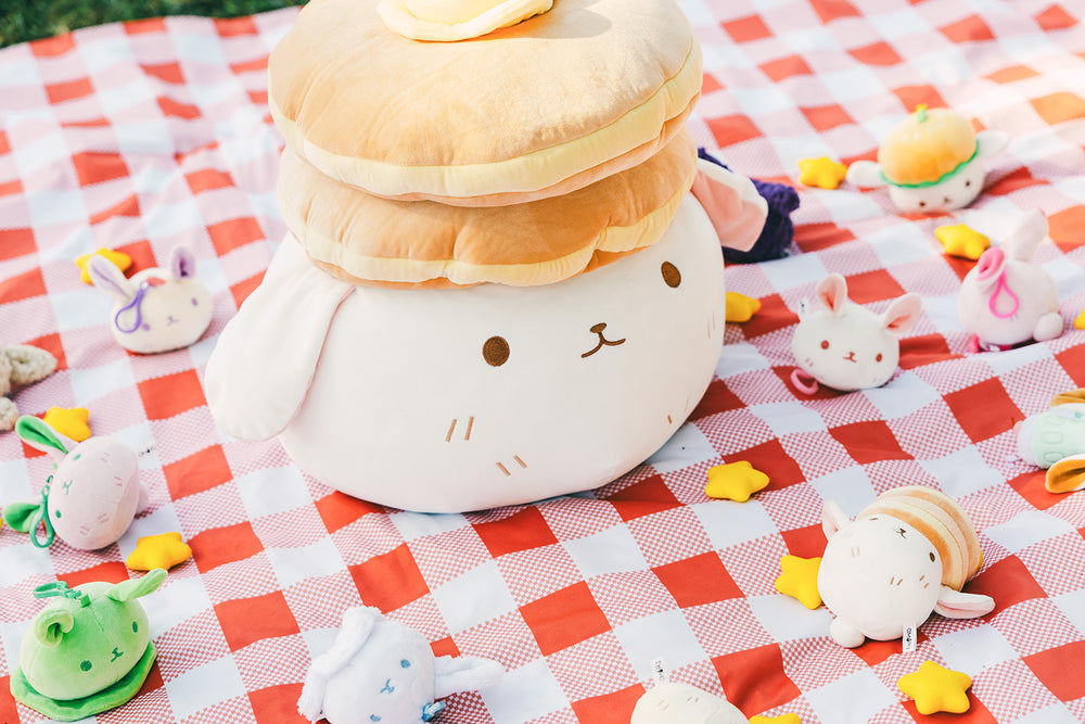 PANCAKE BUNNY Big Plush – OMOCAT