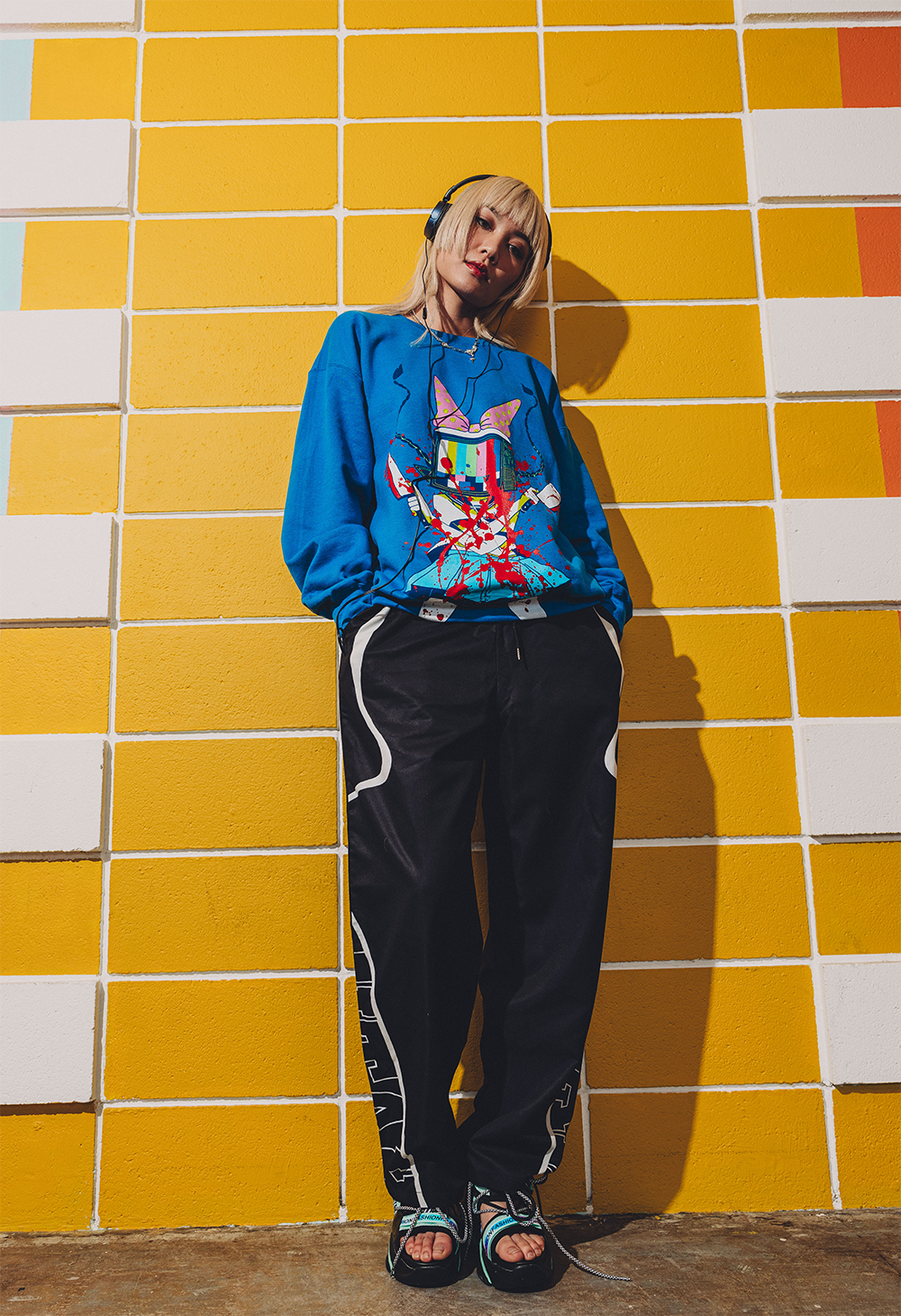 
                  
                    TVGIRL Sweater
                  
                