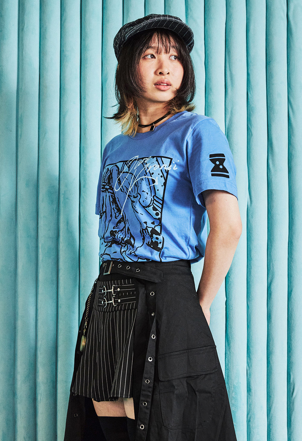 OURO KRONII holoMeet T-Shirt – OMOCAT