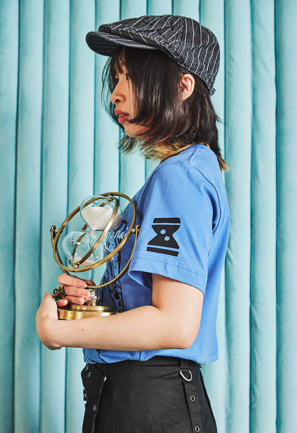 OURO KRONII holoMeet T-Shirt – OMOCAT