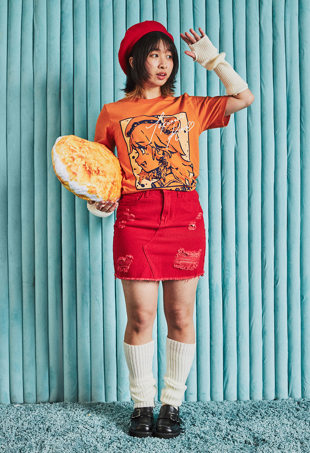 
                  
                    TAKANASHI KIARA holoMeet T-Shirt
                  
                