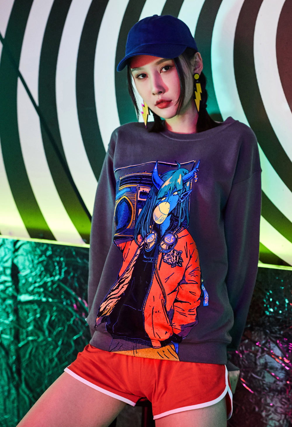RADIO DEMON Sweater – OMOCAT