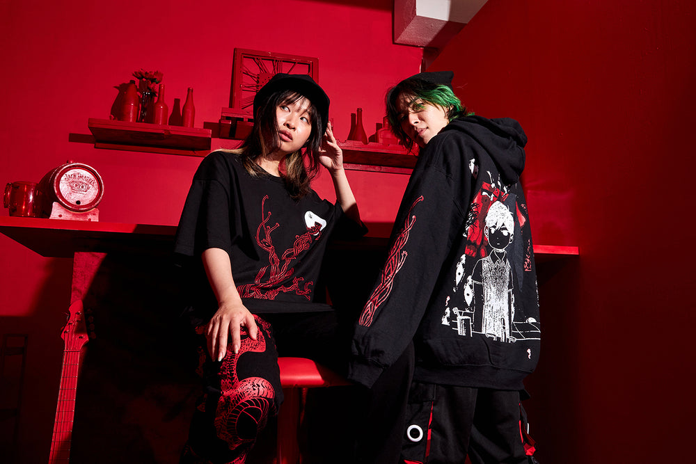 RED HANDS T-Shirt – OMOCAT