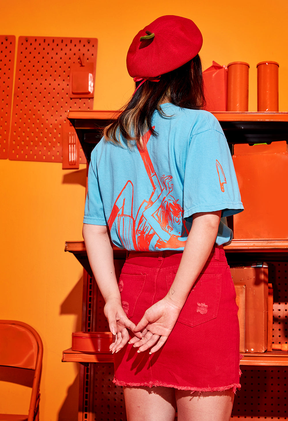 
                  
                    RED KNIFE T-Shirt
                  
                